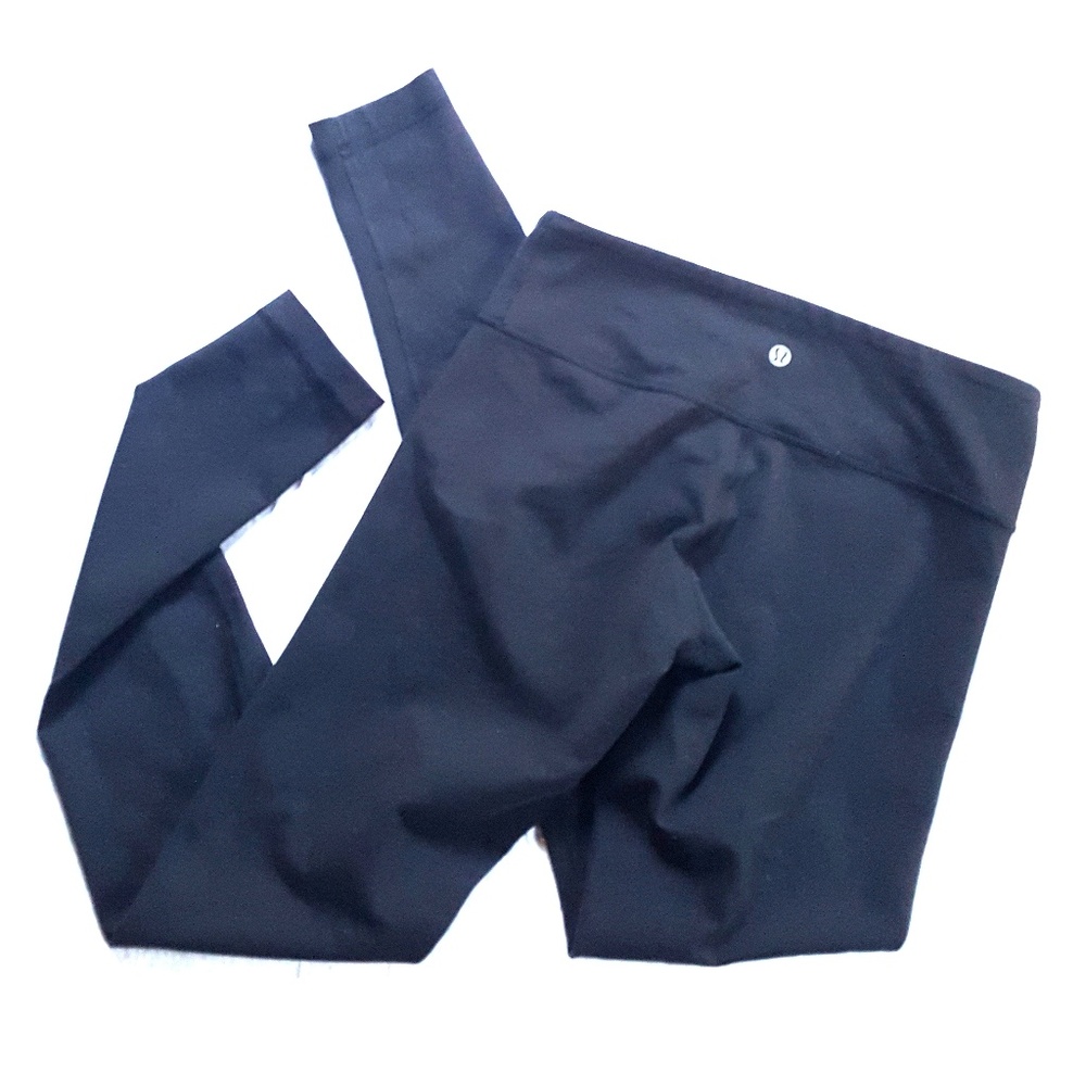 Lululemon black Wunder Under leggings